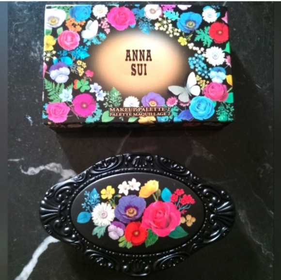 Anna Sui Floral Makeup Palette - Picture 1 of 6